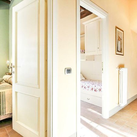 Apartment Guinigi With Private Courtyard Lucca Exterior foto