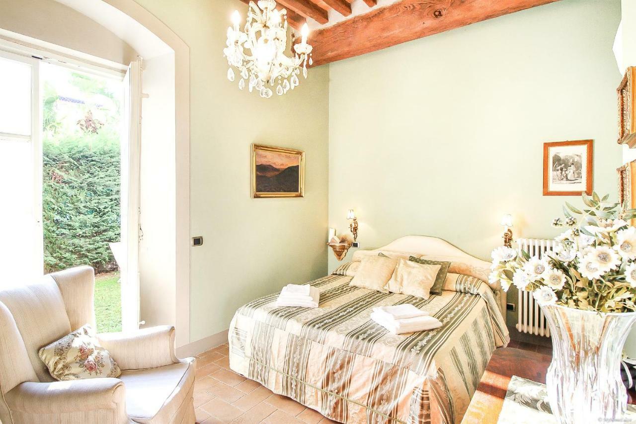 Apartment Guinigi With Private Courtyard Lucca Exterior foto